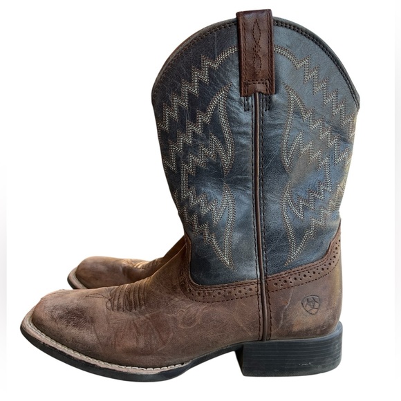 ARIAT Boys' Tycoon Western Leather Embroidered Cowboy Boots Style 10021591 Sz 2 - Picture 1 of 10